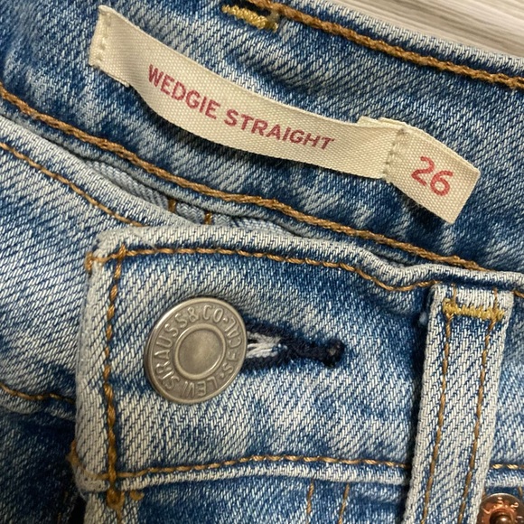 Levi’s Wedgie Button Fly Straight Leg Jean Size 26 - Picture 7 of 10
